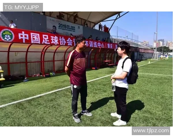 重庆篮球队的团队协作揭秘：如何在赛场上实现完美配合与默契合作